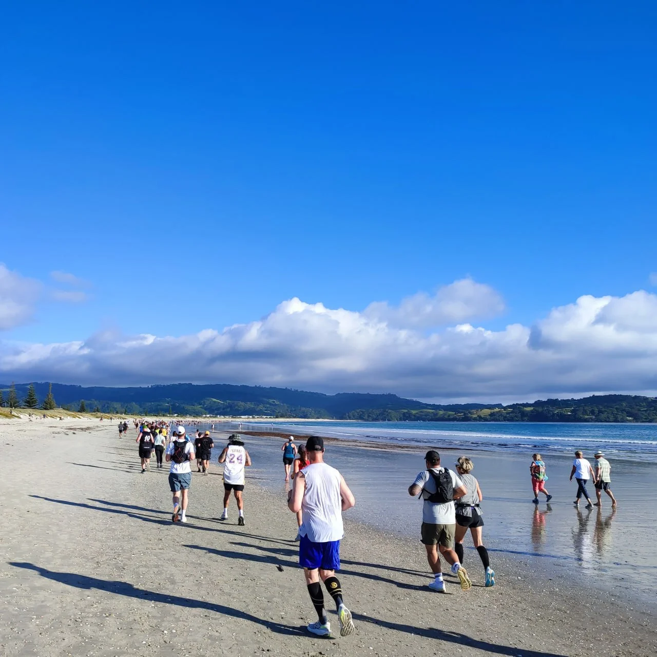 omaha-half-marathon-2025-gallery-beach-run.png