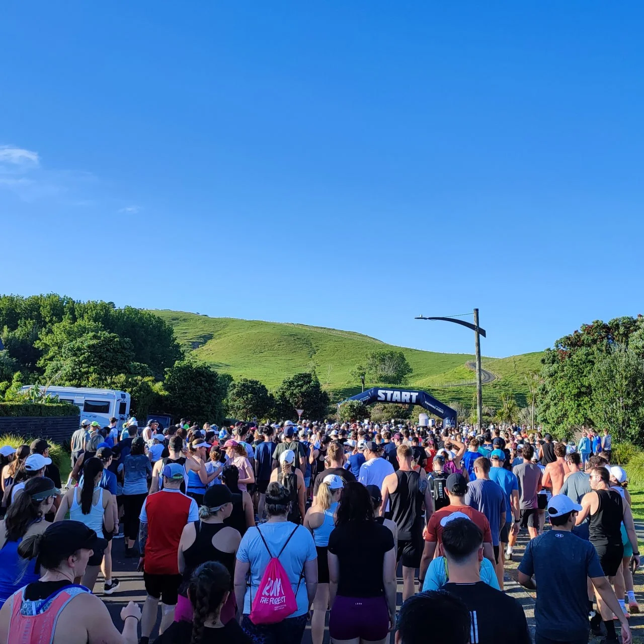 omaha-half-marathon-2025-gallery-start-line.png